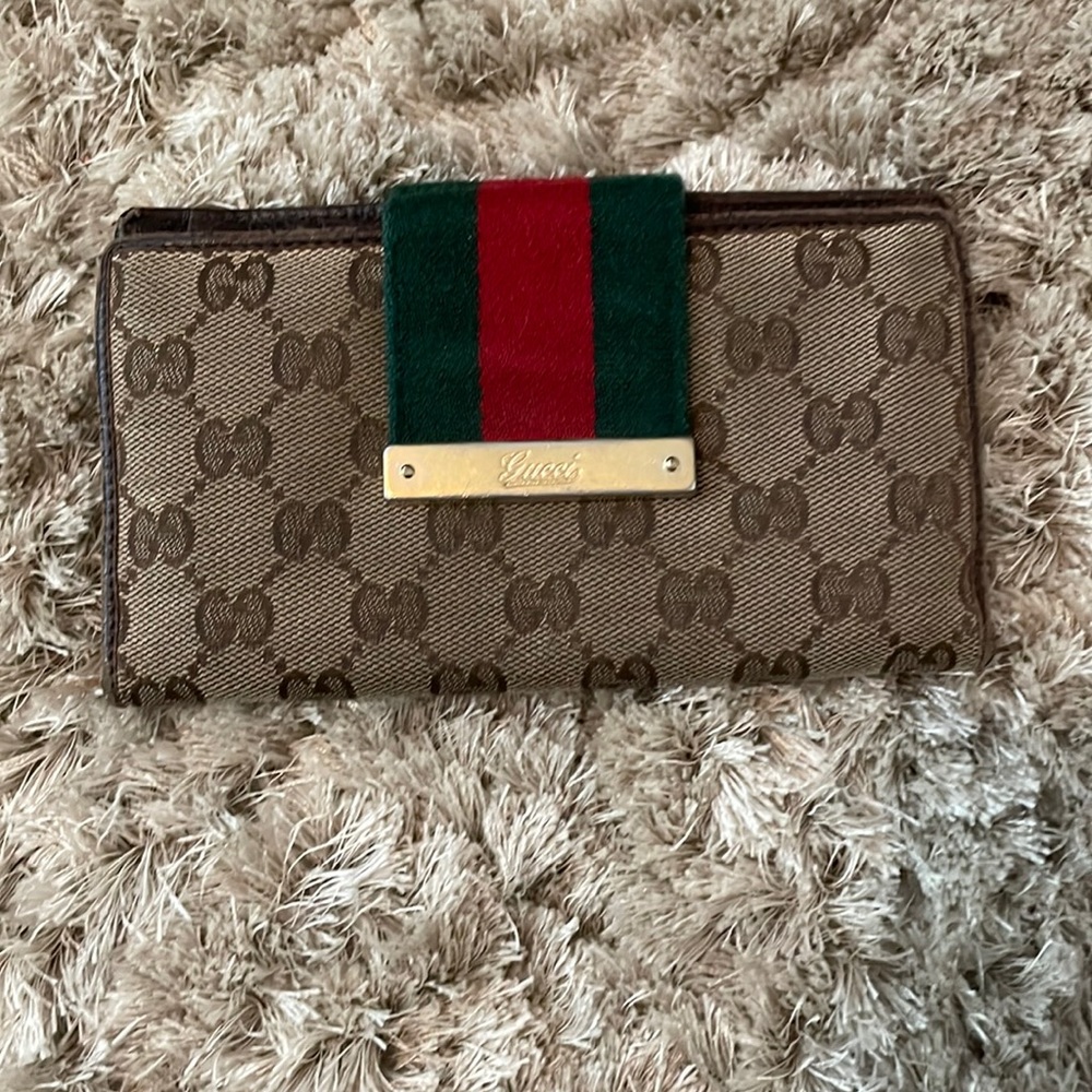 Gucci wallet